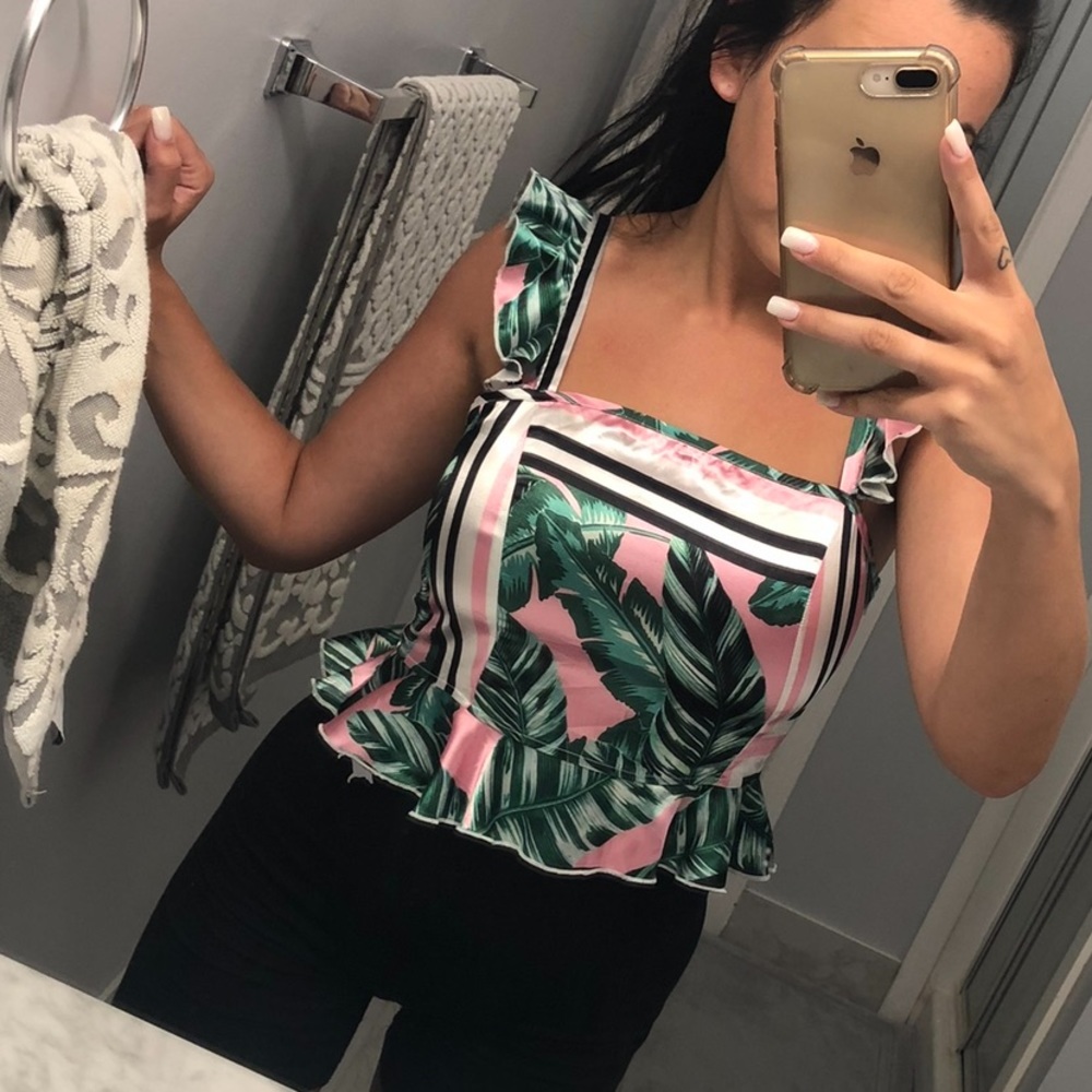 Prettylittlething shirt